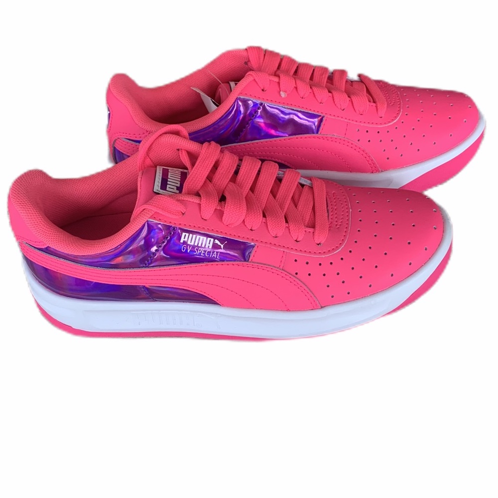 “REASONABLE OFFERS”! Puma Pink & Purple Women's Sneakers! All Eyes Will Be On U💕 - Picture 3 of 6